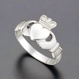 14K White Gold Claddagh Ring