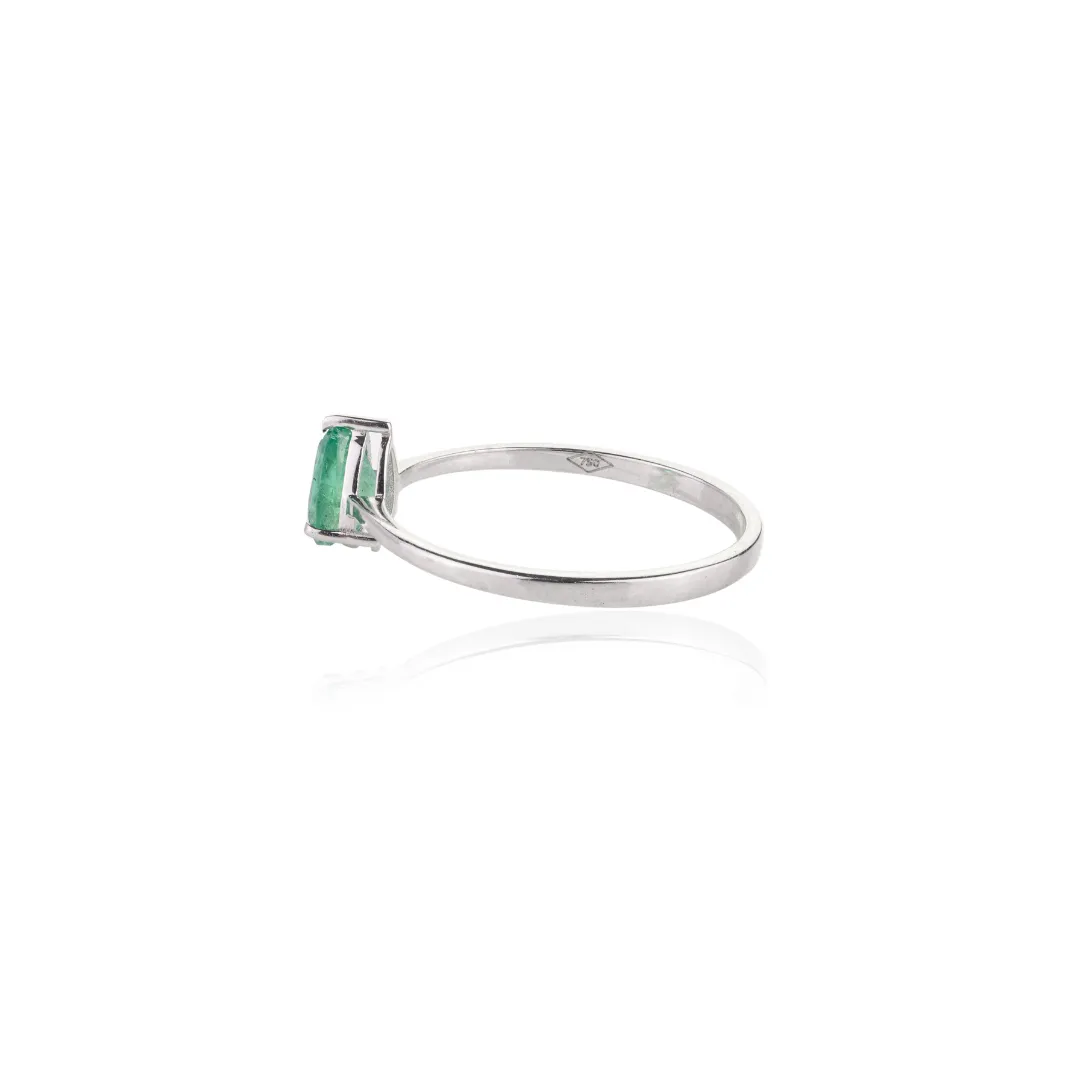 18K White Gold Emerald Ring