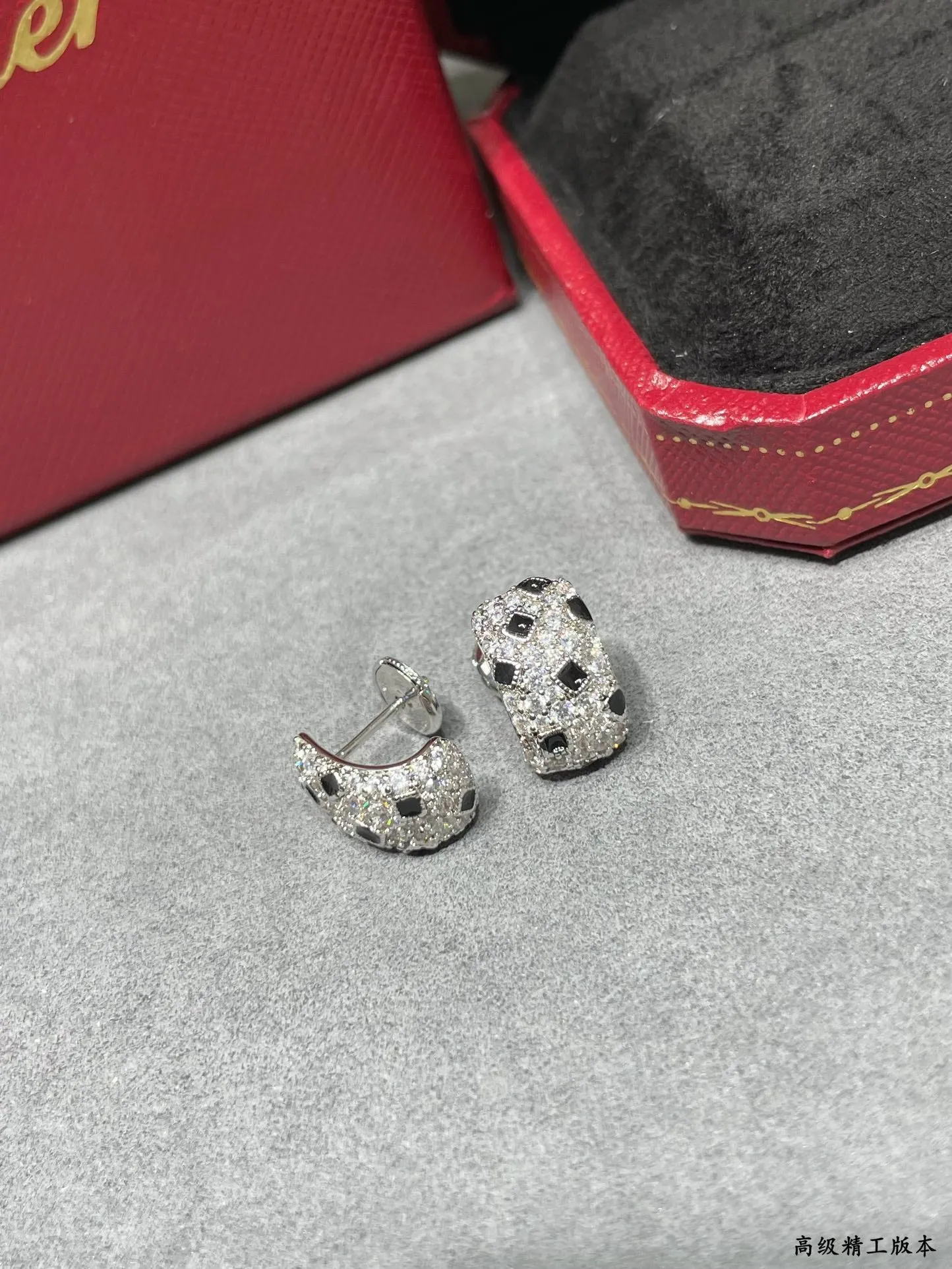 Cartier versatile full diamond leopard print spot white gold black dot earrings EHA95