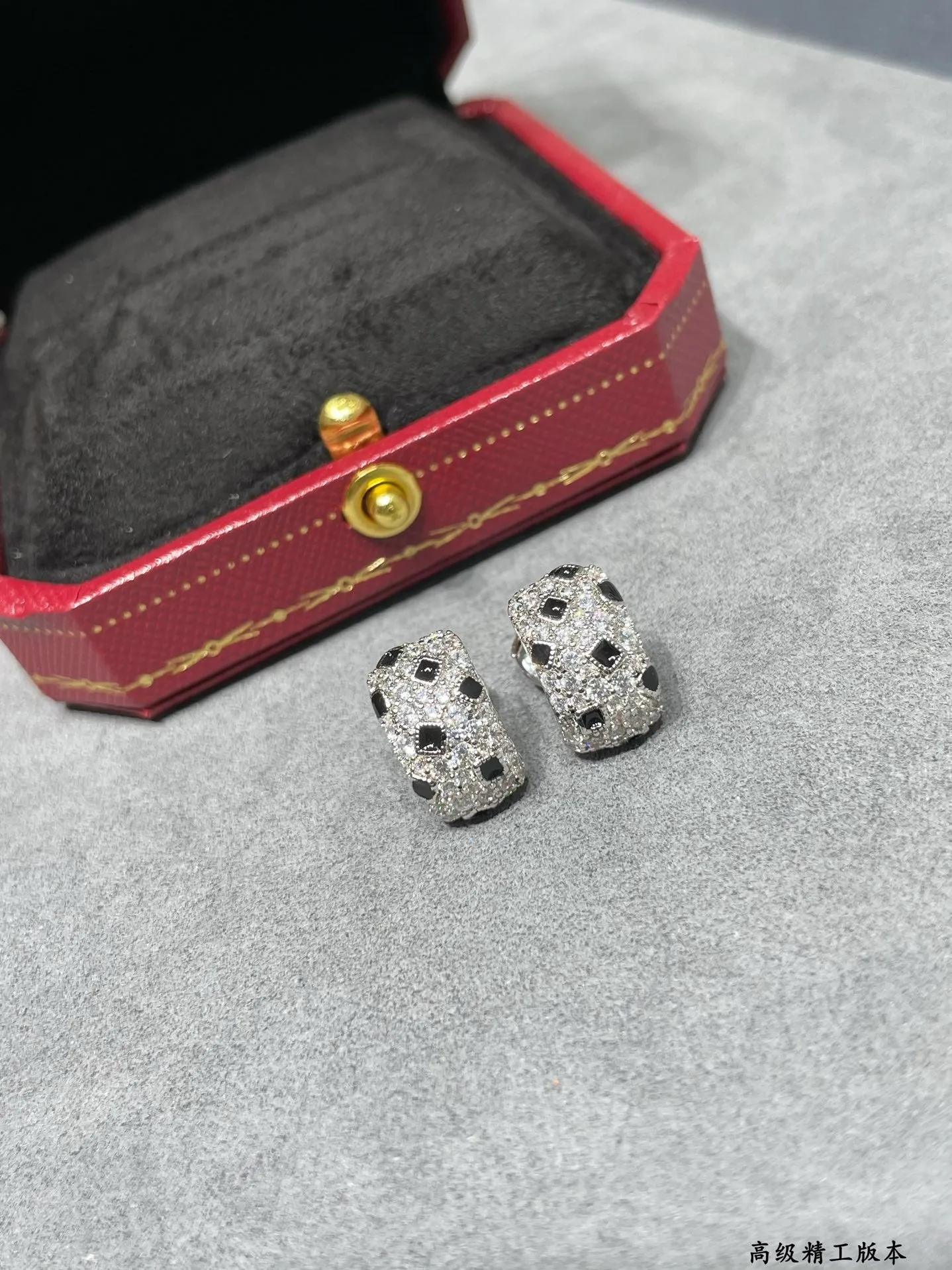 Cartier versatile full diamond leopard print spot white gold black dot earrings EHA95