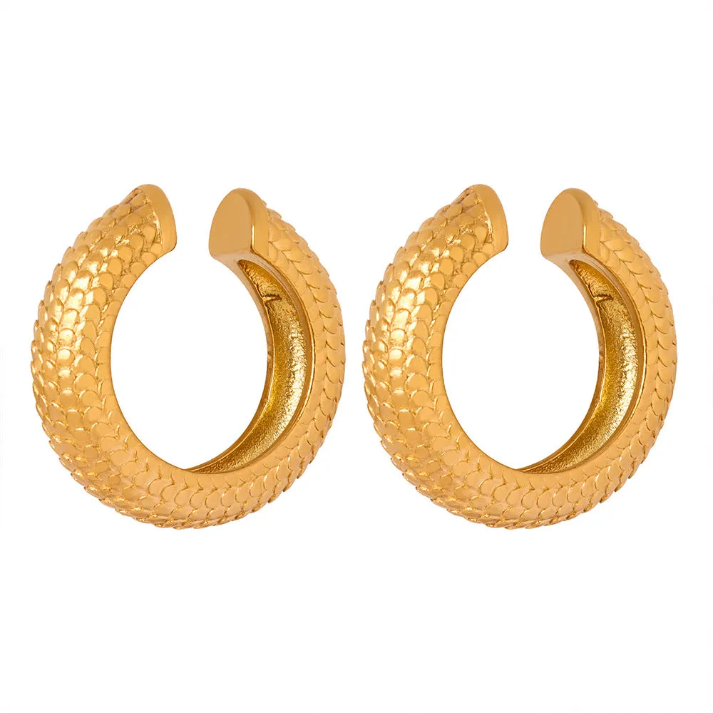 Chic Golden Scallop Geometric Ear Clip Earrings - Trendy Women's Jewelry