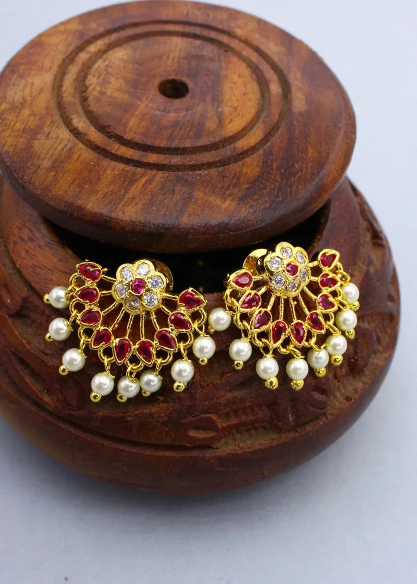 CLASSIC DESIGN EARRINGS