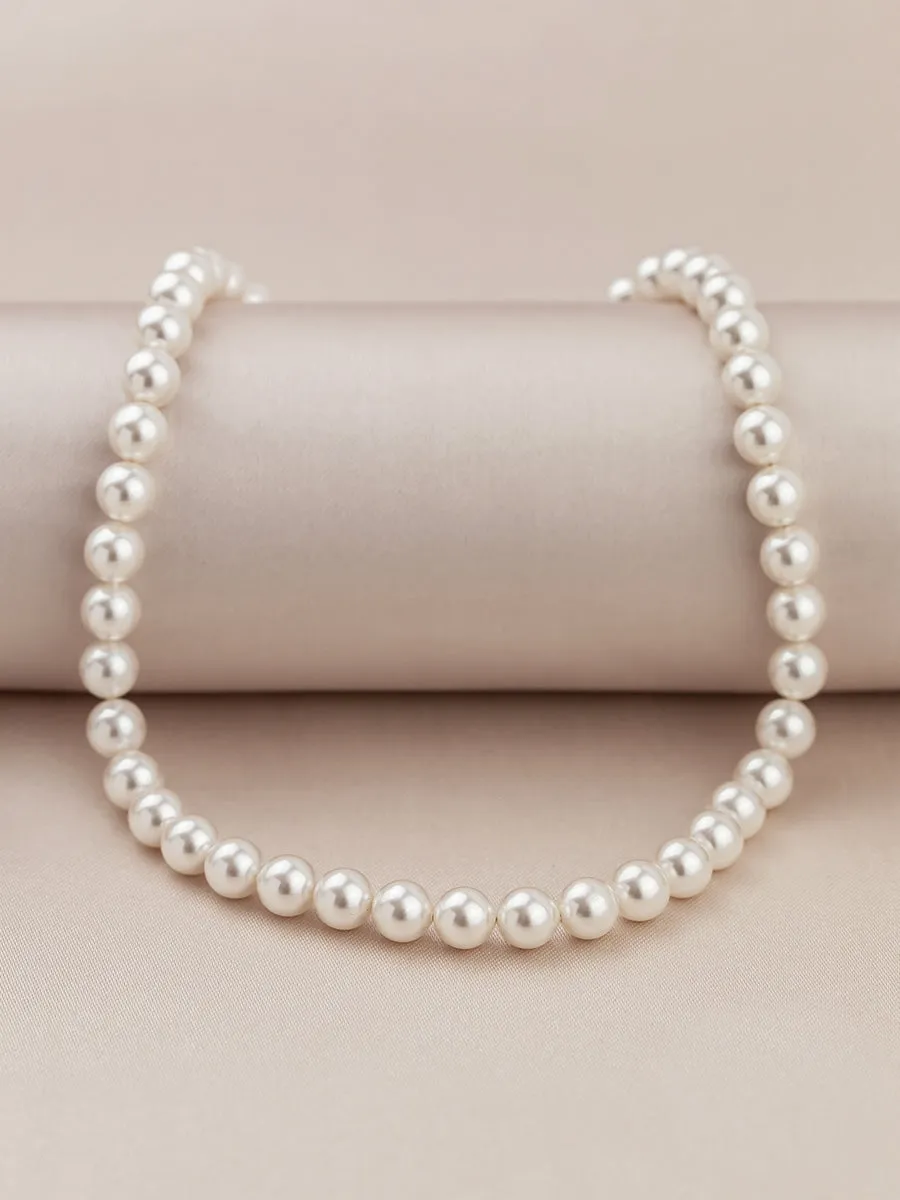 Classic Pearl Necklace