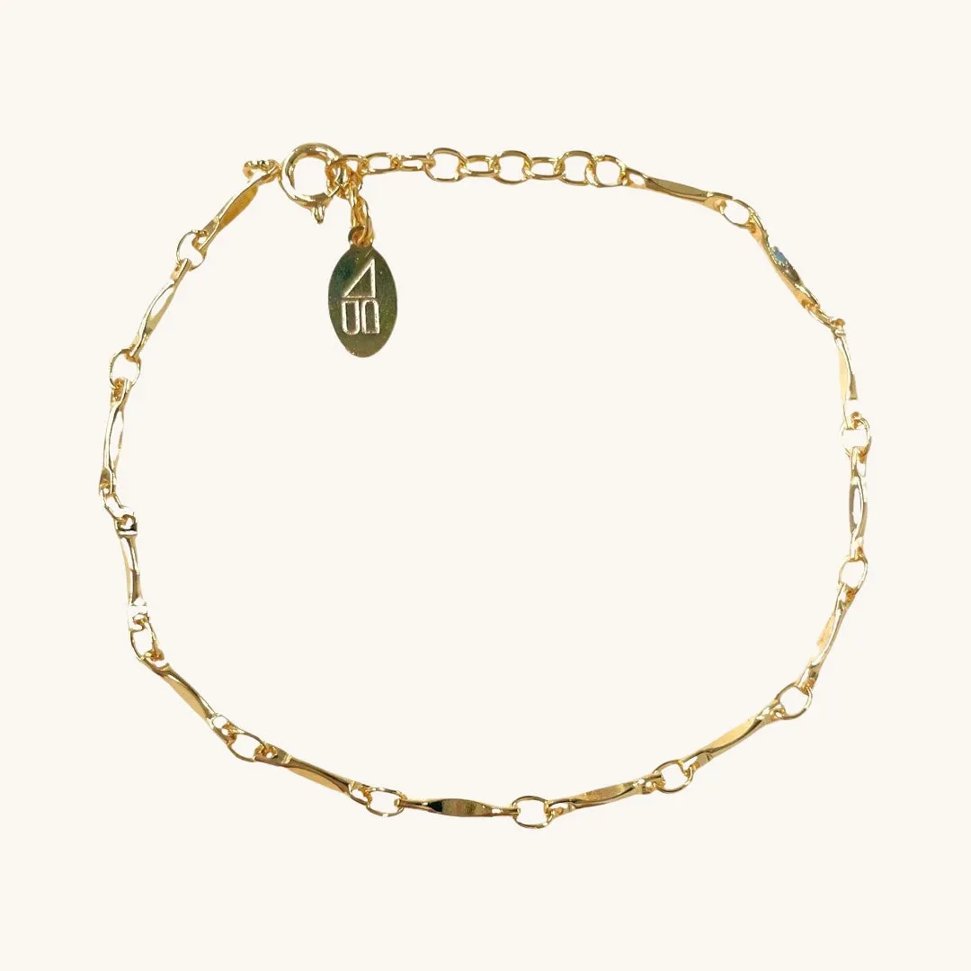 Dainty Bar Bracelet