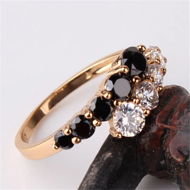 Fashion Classic Rings 18K Gold Plating Ring White&Black Crystals CZ Eternal Engagement Love Rings For Women Jewellry