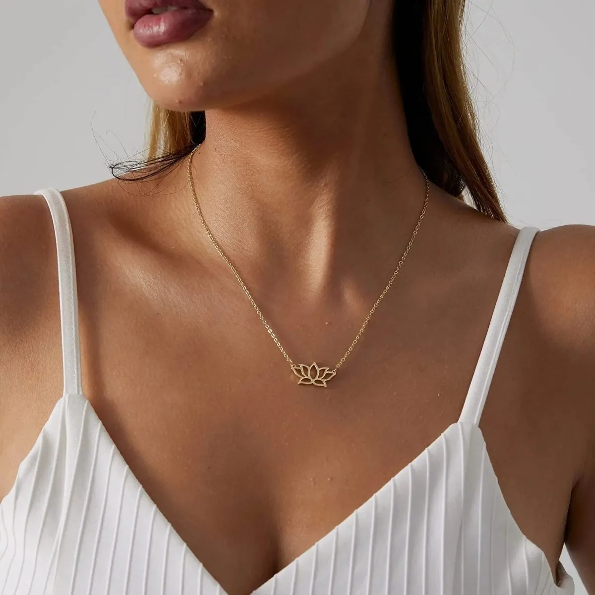 Kyerlyn Simple Gold Lotus Necklaces