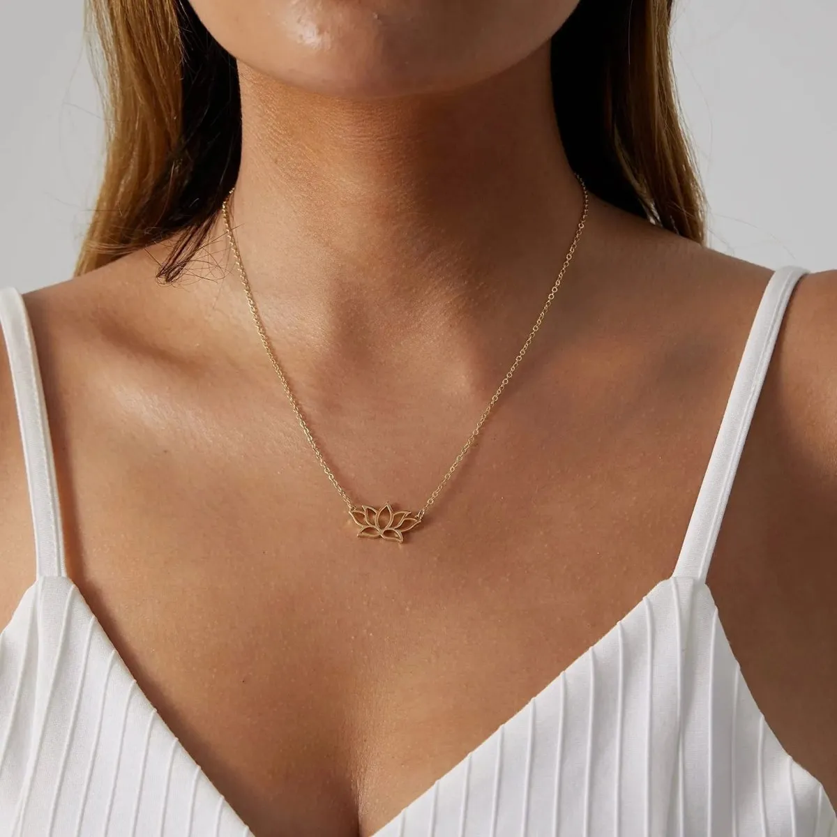 Kyerlyn Simple Gold Lotus Necklaces