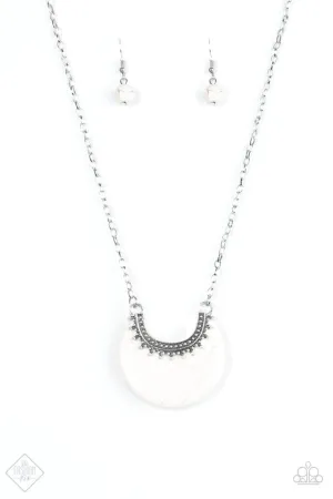 Paparazzi Necklace ~ Mesa Moon - White