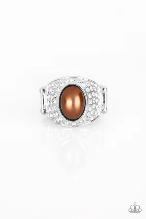 Paparazzi Ring ~ Glittering Go-Getter - Brown