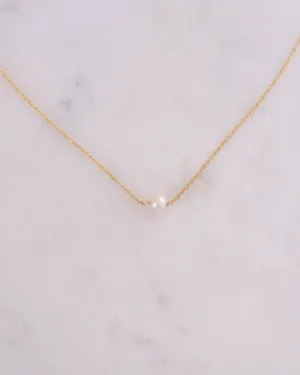 Petite Pearl Simple Necklace