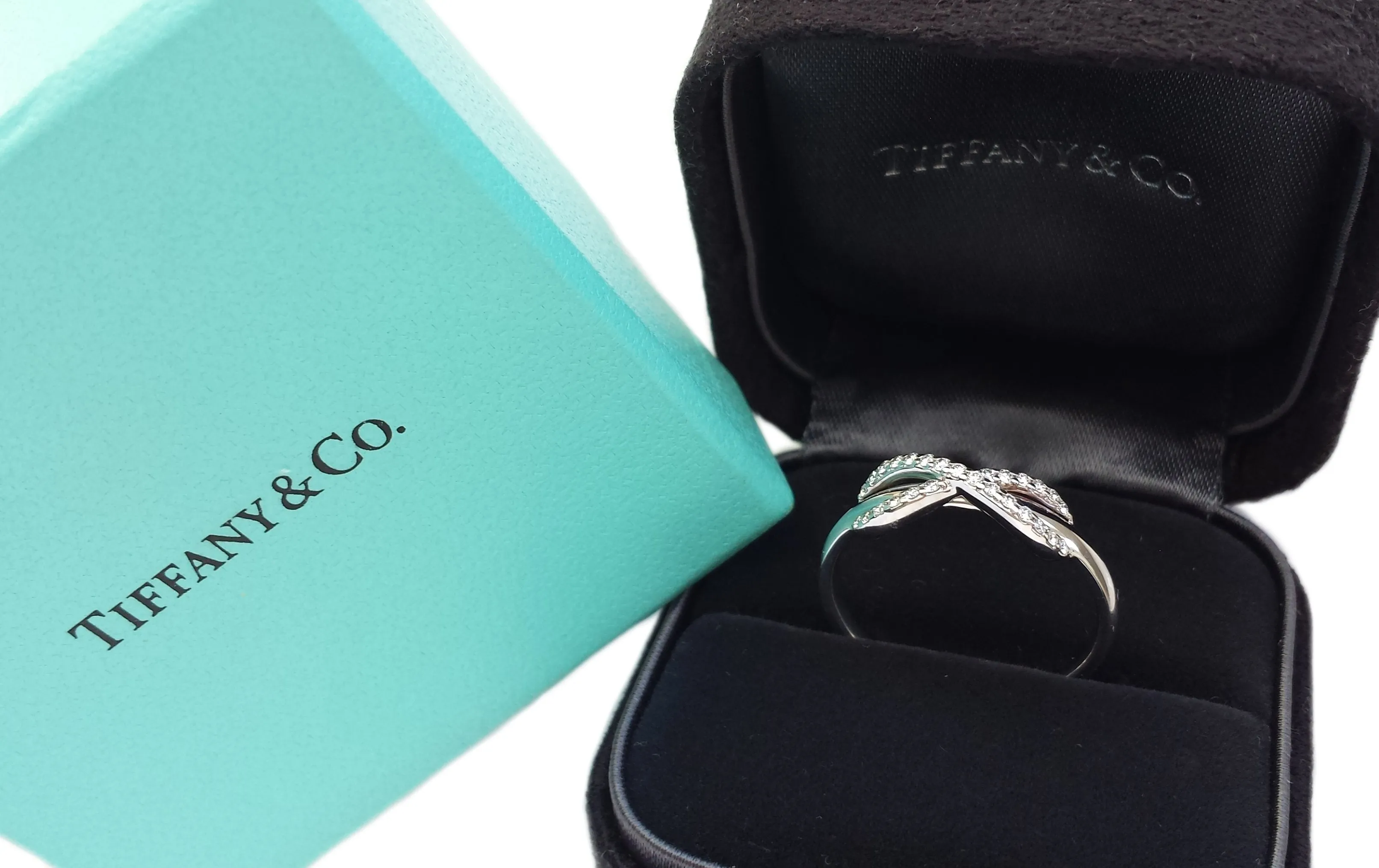 Tiffany & Co Infinity Diamond Ring 750 SZ O 1/2