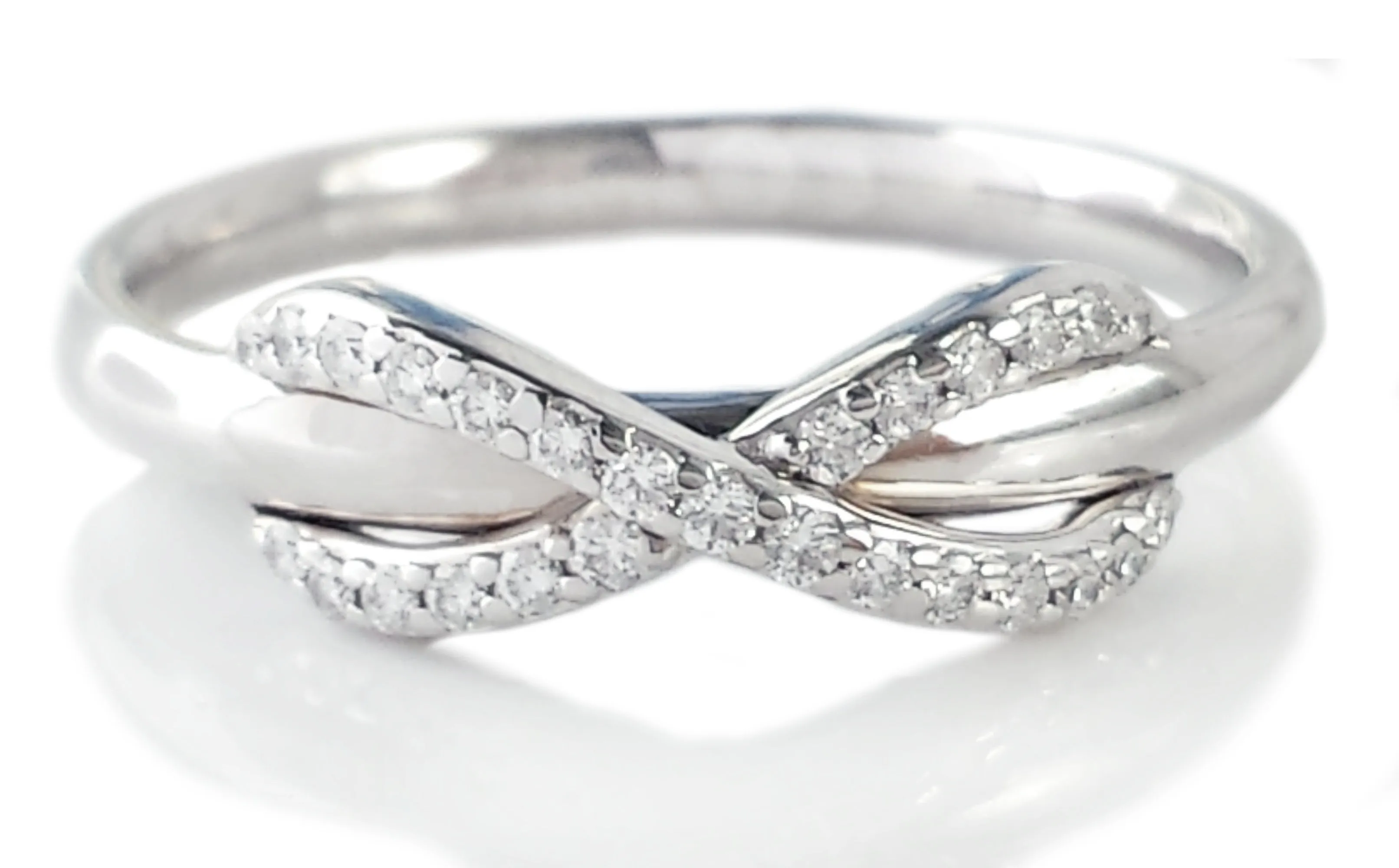 Tiffany & Co Infinity Diamond Ring 750 SZ O 1/2