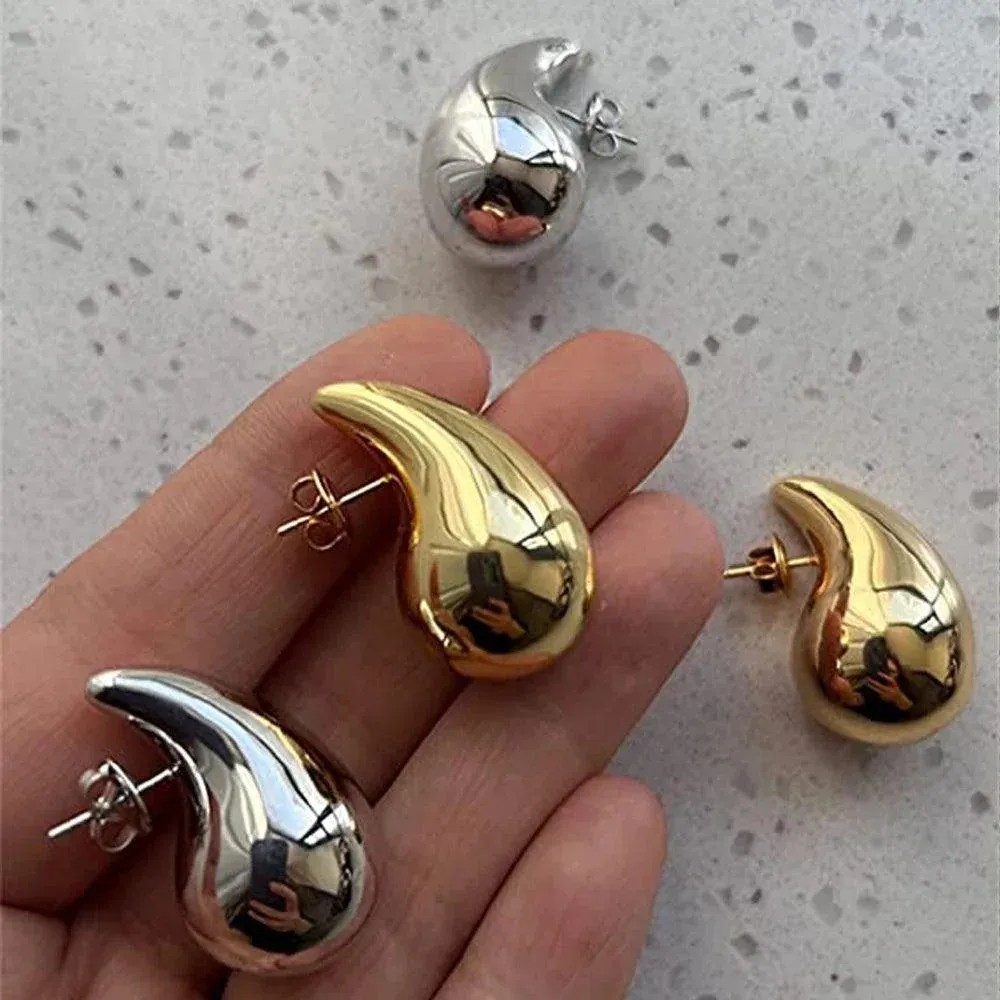 Waterdrop Statement Earrings: Bold Teardrop Jewelry for Fashionistas